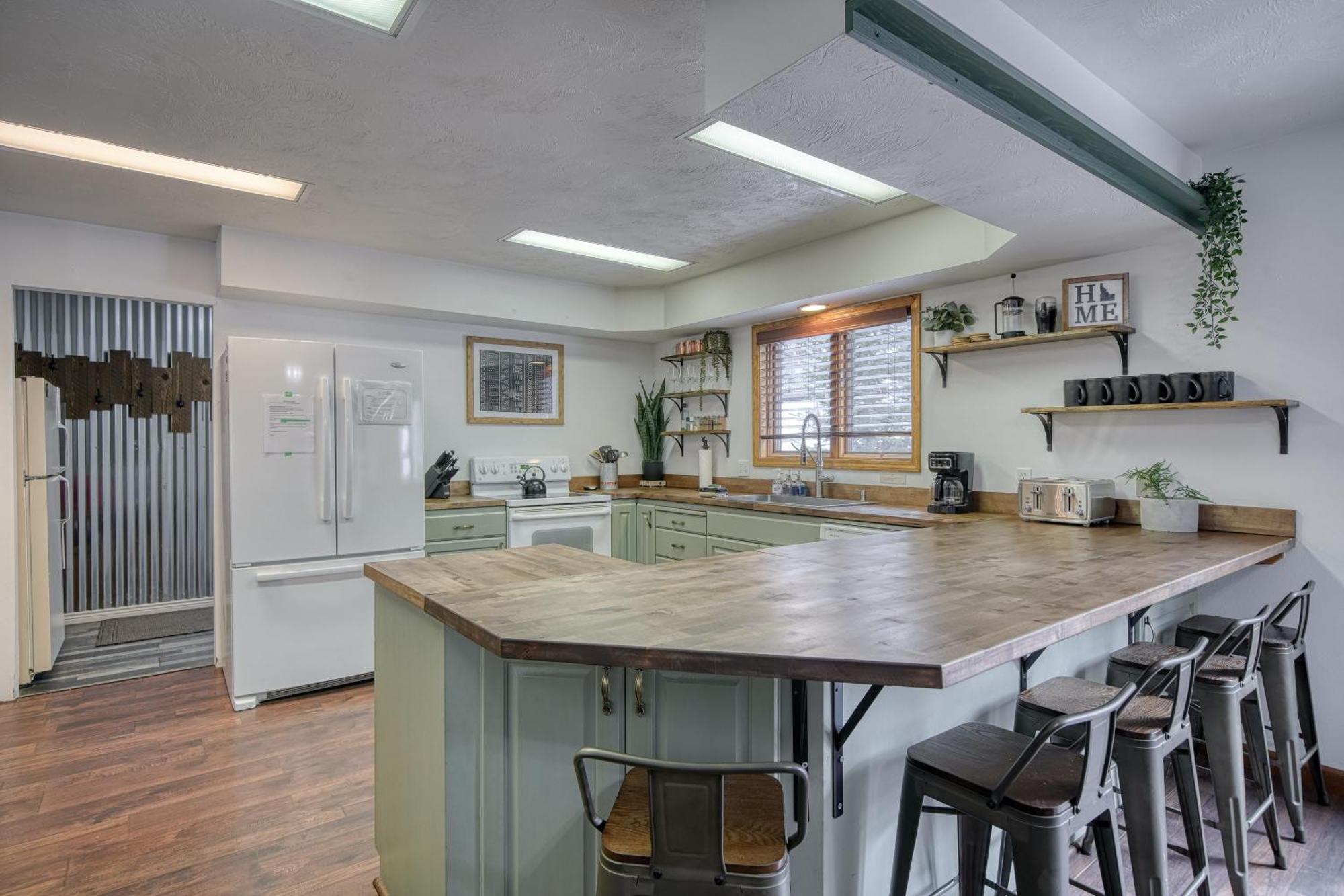 Wapiti View 6-Bedroom Cabin 28Mins To Yellowstone آيلاند بارك المظهر الخارجي الصورة