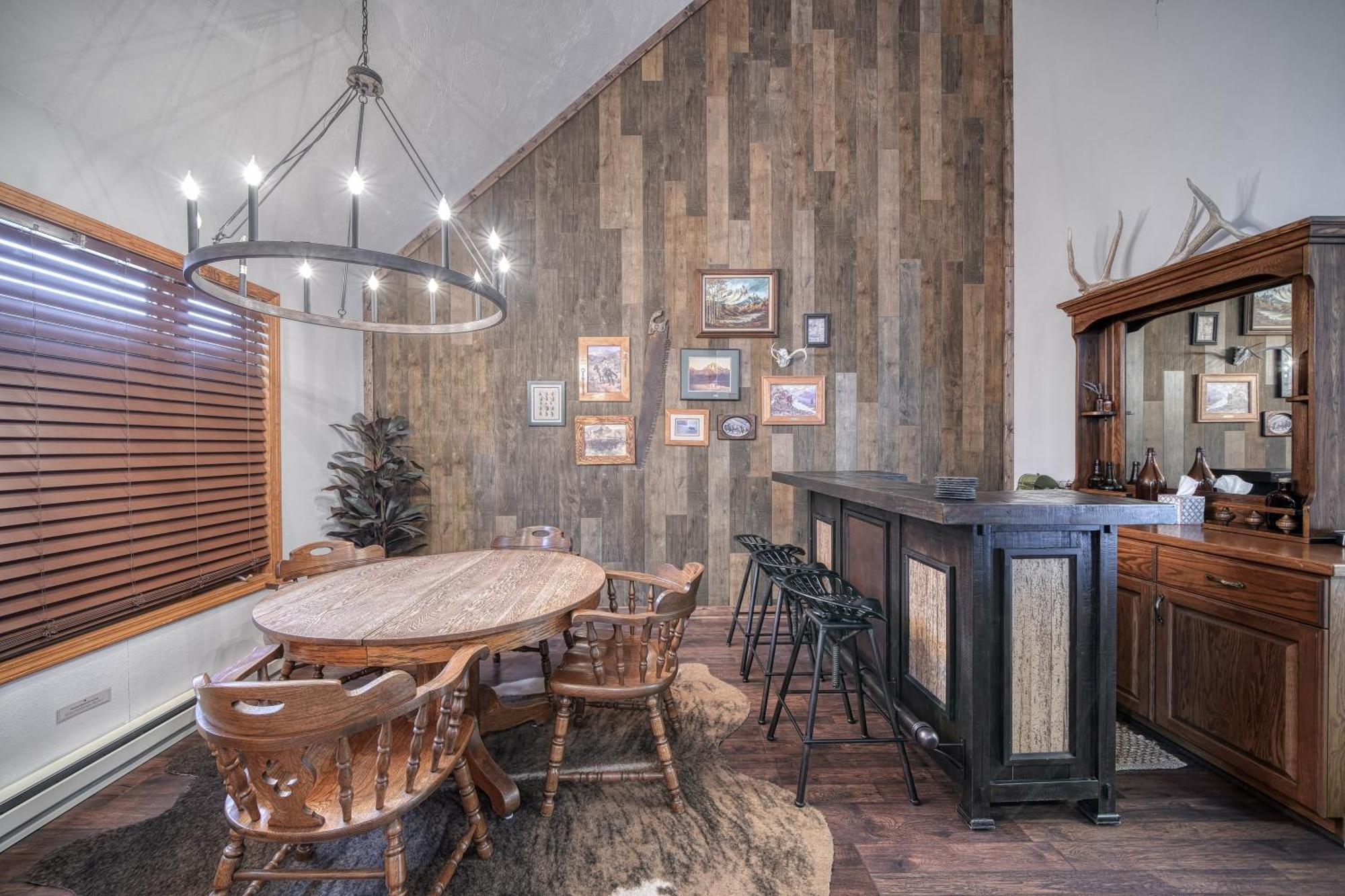 Wapiti View 6-Bedroom Cabin 28Mins To Yellowstone آيلاند بارك المظهر الخارجي الصورة